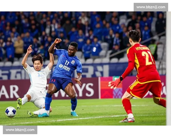 申花迎战现代强强对话点燃亚冠赛场谁能掌控比赛节奏走向终极胜负